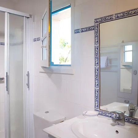 Madame Les Maisons Du