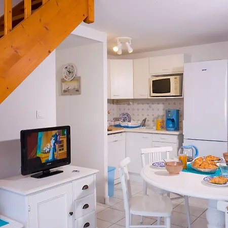 Madame Les Maisons Du מלון דירות 3*
