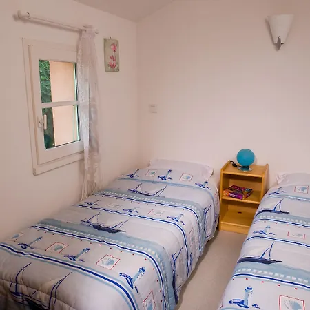 Madame Les Maisons Du סן ז'אן דה מון