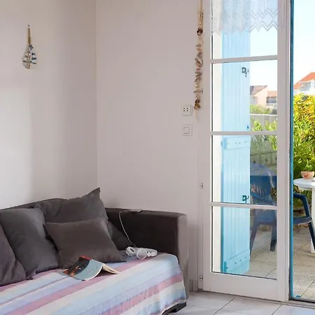 Madame Les Maisons Du מלון דירות 3*