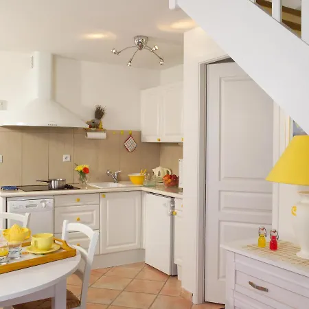 Hotel apartamentowy Madame Les Maisons Du