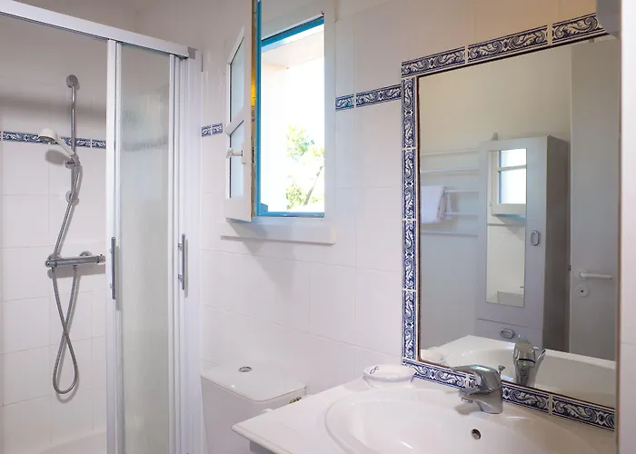 Madame Les Maisons Du